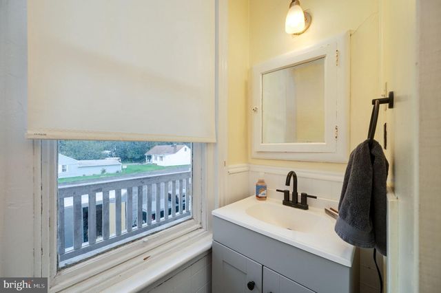 63 S WHITEOAK ST, Kutztown, PA 19530