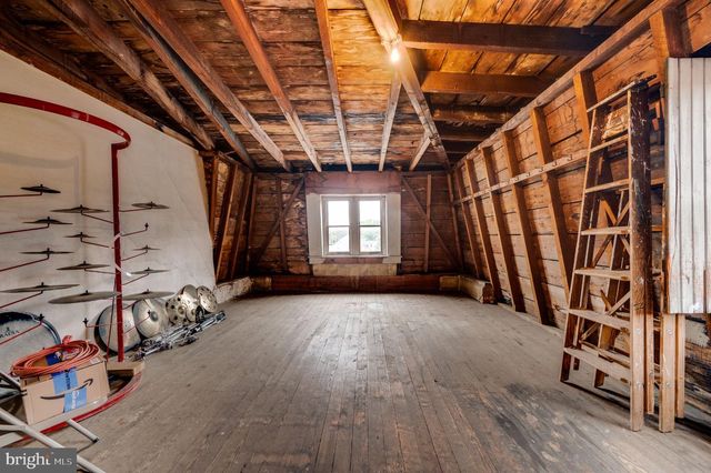 63 S WHITEOAK ST, Kutztown, PA 19530