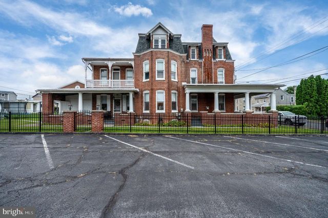 63 S WHITEOAK ST, Kutztown, PA 19530