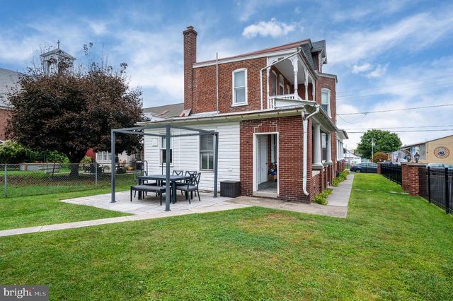 63 S WHITEOAK ST, Kutztown, PA 19530