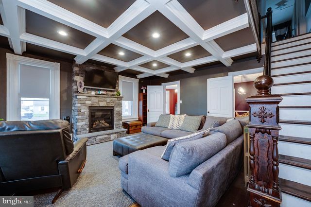 63 S WHITEOAK ST, Kutztown, PA 19530