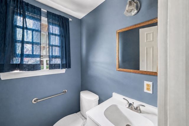 117 Spring St, Hull, MA 02045
