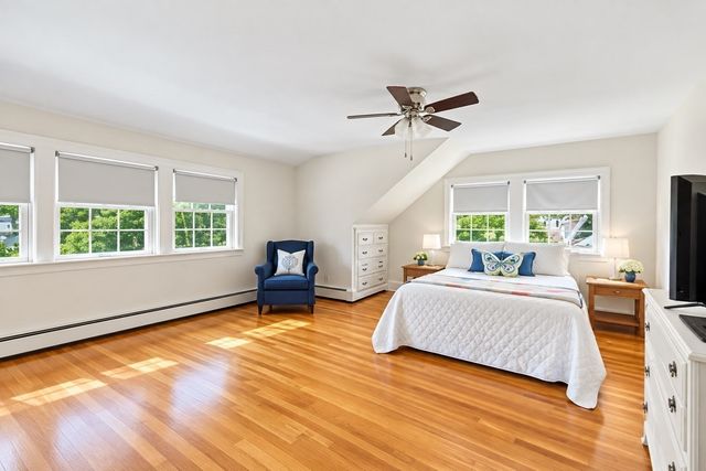 117 Spring St, Hull, MA 02045