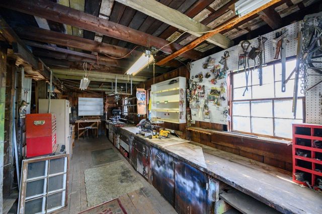 117 Spring St, Hull, MA 02045