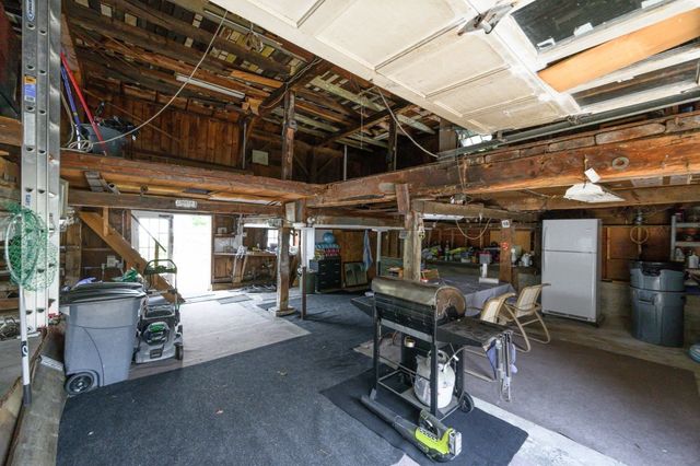 117 Spring St, Hull, MA 02045