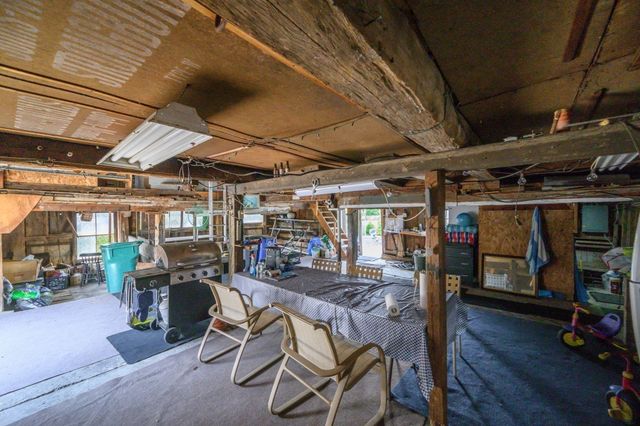 117 Spring St, Hull, MA 02045