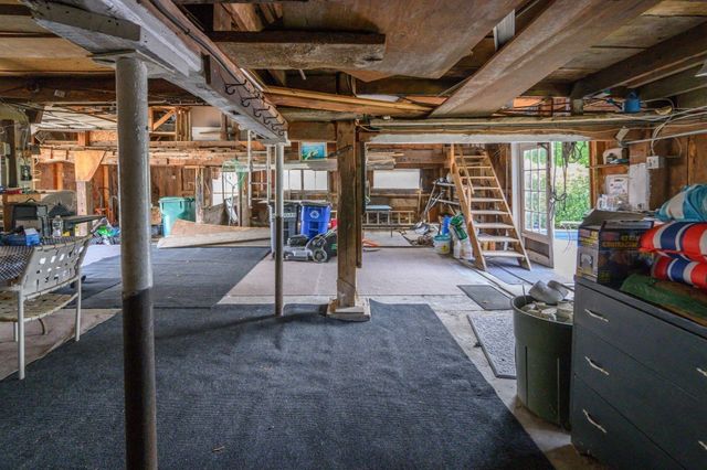 117 Spring St, Hull, MA 02045
