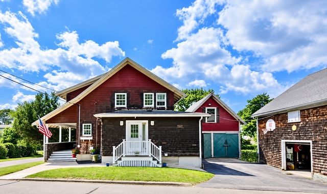 117 Spring St, Hull, MA 02045