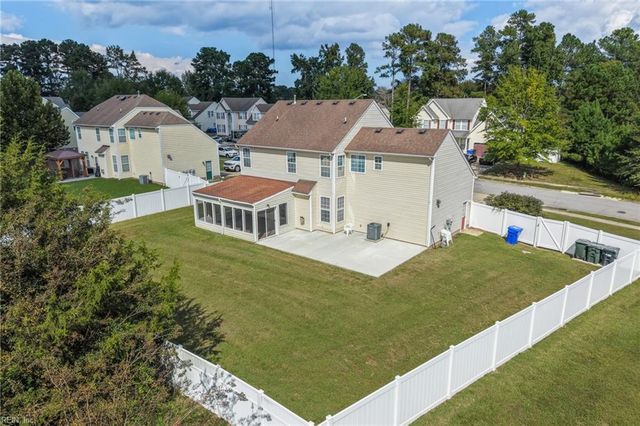 219 Tracy DR, Suffolk, VA 23434
