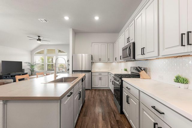 224 Gamble DR, Buda, TX 78610