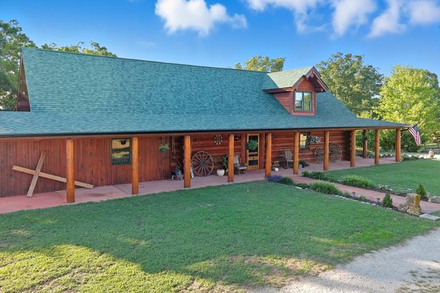 2024 Dogwood Tree Road, Reeds Spring, MO 65737