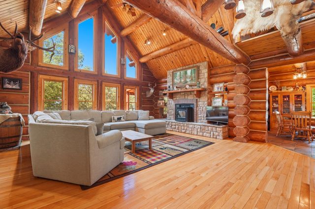 2024 Dogwood Tree Road, Reeds Spring, MO 65737