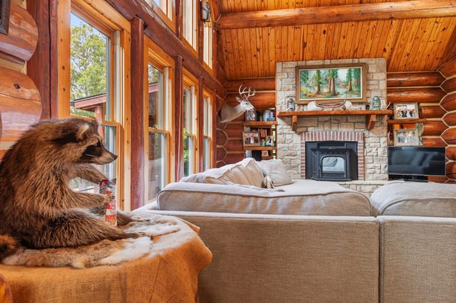 2024 Dogwood Tree Road, Reeds Spring, MO 65737