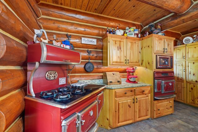 2024 Dogwood Tree Road, Reeds Spring, MO 65737