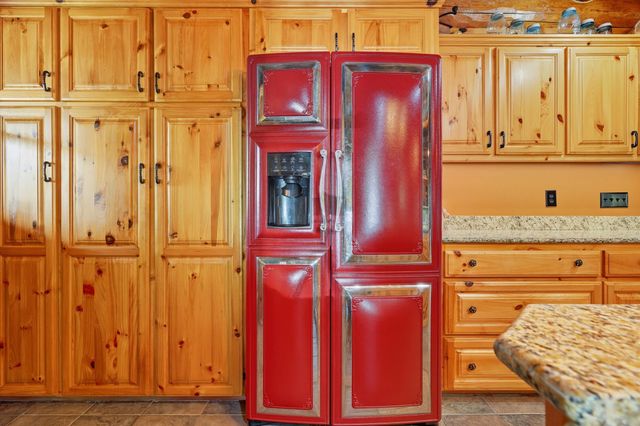 2024 Dogwood Tree Road, Reeds Spring, MO 65737