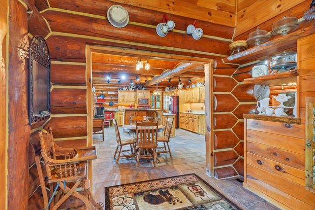 2024 Dogwood Tree Road, Reeds Spring, MO 65737