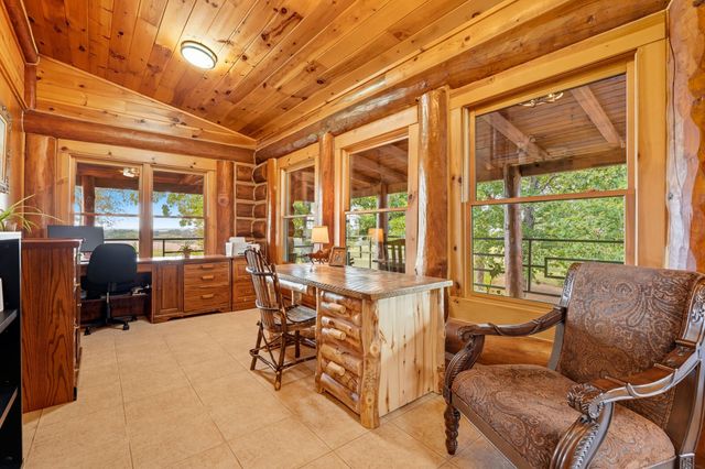 2024 Dogwood Tree Road, Reeds Spring, MO 65737