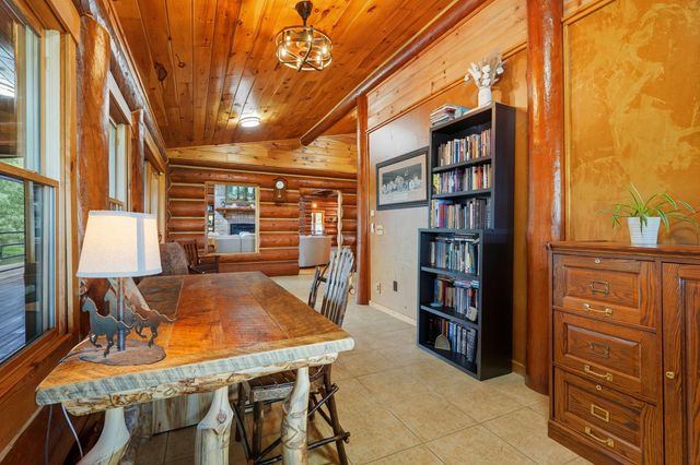 2024 Dogwood Tree Road, Reeds Spring, MO 65737