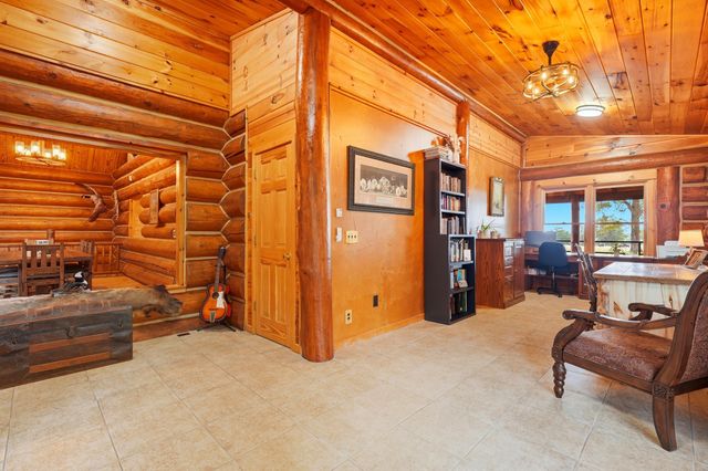 2024 Dogwood Tree Road, Reeds Spring, MO 65737