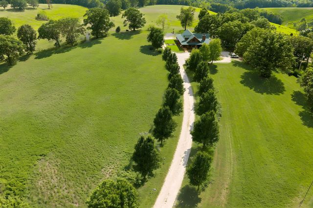 2024 Dogwood Tree Road, Reeds Spring, MO 65737