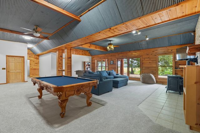 2024 Dogwood Tree Road, Reeds Spring, MO 65737