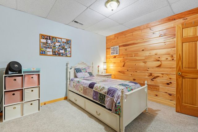 2024 Dogwood Tree Road, Reeds Spring, MO 65737