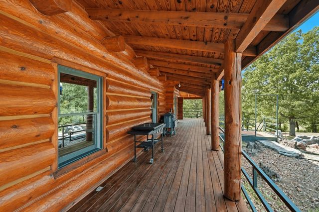 2024 Dogwood Tree Road, Reeds Spring, MO 65737