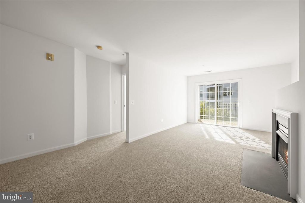 Image 15 of property listing at 1974 SCOTTS CROSSING WAY #102, Annapolis, MD 21401