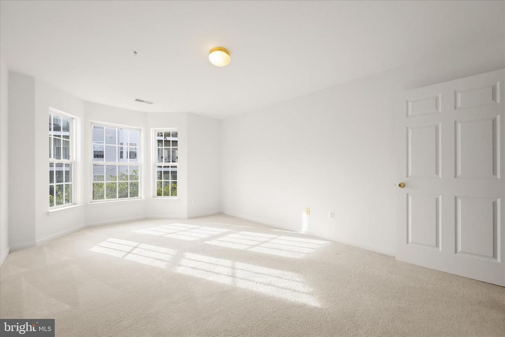 Image 26 of property listing at 1974 SCOTTS CROSSING WAY #102, Annapolis, MD 21401