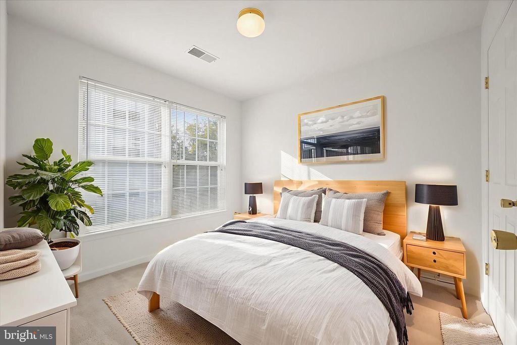 Image 34 of property listing at 1974 SCOTTS CROSSING WAY #102, Annapolis, MD 21401