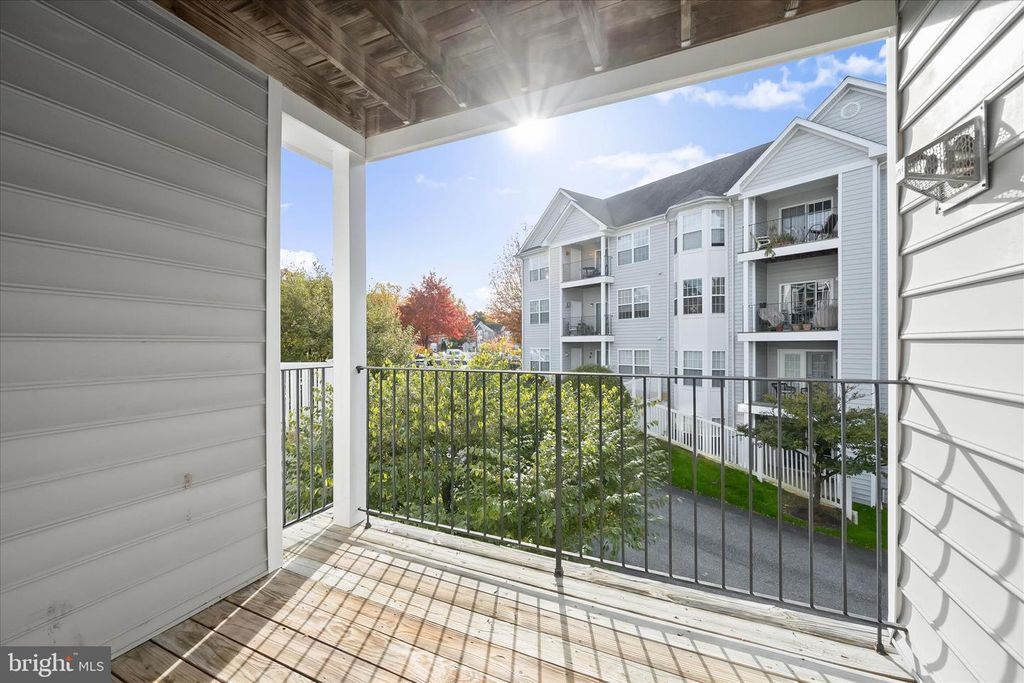Image 40 of property listing at 1974 SCOTTS CROSSING WAY #102, Annapolis, MD 21401