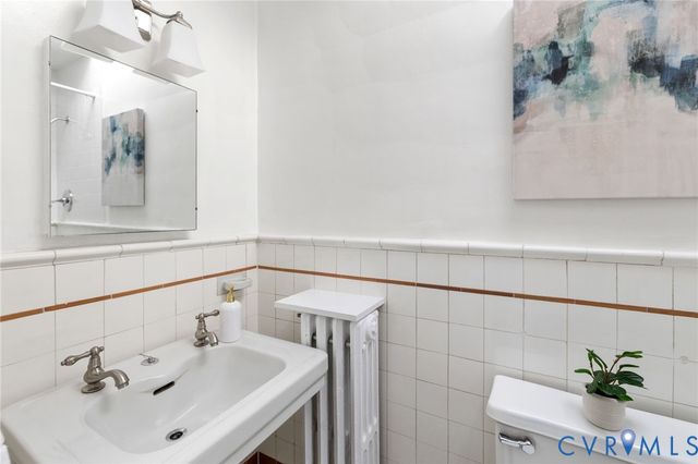 3502 Hanover Ave, Richmond, VA 23221