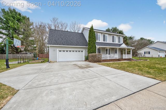 2454 Calvin Court, Hamburg Township, MI 48169