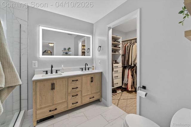 2454 Calvin Court, Hamburg Township, MI 48169