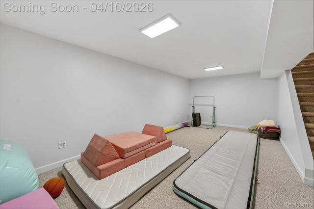 2454 Calvin Court, Hamburg Township, MI 48169