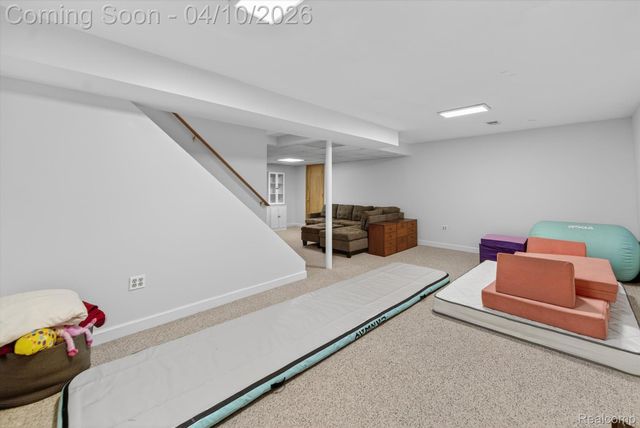 2454 Calvin Court, Hamburg Township, MI 48169