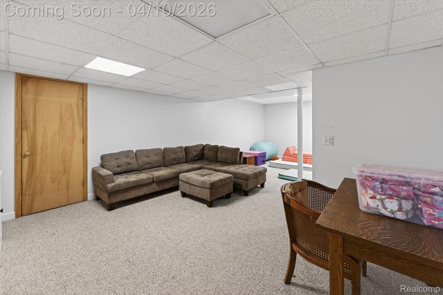 2454 Calvin Court, Hamburg Township, MI 48169