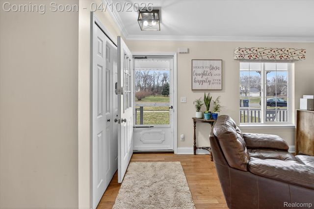 2454 Calvin Court, Hamburg Township, MI 48169