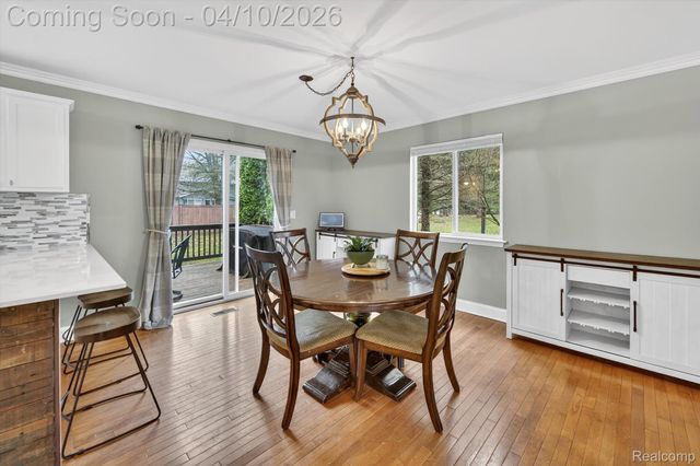 2454 Calvin Court, Hamburg Township, MI 48169