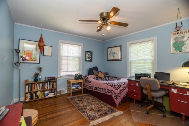 2701 W Fitch Avenue, Chicago, IL 60645