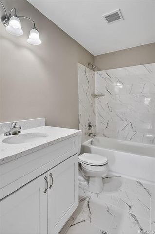 16545 Savor Lane 28, Clinton Township, MI 48035