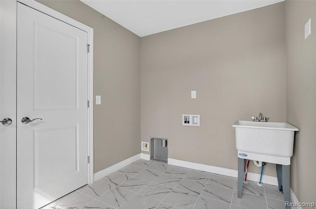 16545 Savor Lane 28, Clinton Township, MI 48035