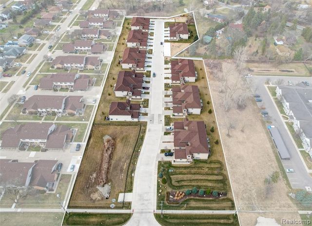16545 Savor Lane 28, Clinton Township, MI 48035