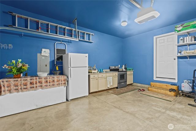 13272 SE 227th Place, Kent, WA 98042