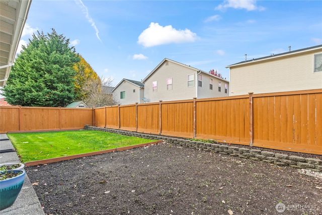 13272 SE 227th Place, Kent, WA 98042