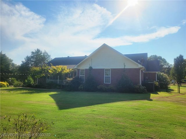 315 Pr 3393, Clarksville, AR 72830