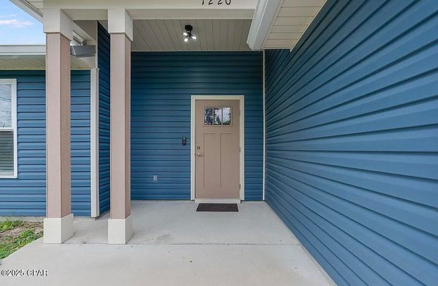 1220 Mississippi Avenue, Lynn Haven, FL 32444