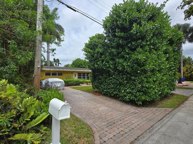 2503 Andros Lane, Fort Lauderdale, FL 33312