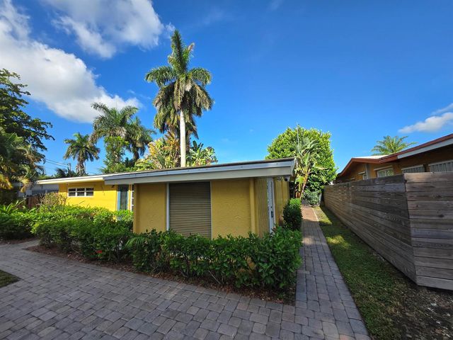 2503 Andros Lane, Fort Lauderdale, FL 33312