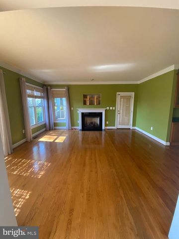 1101 SEA VIEW AVE, Woodbridge, VA 22191